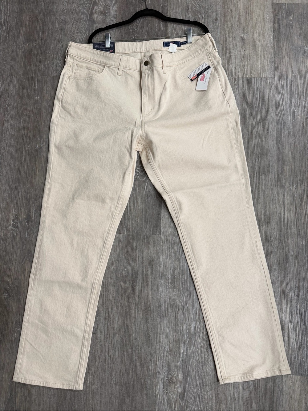 Vineyard Vines Men's 5 Pocket Straight Jeans in Cream